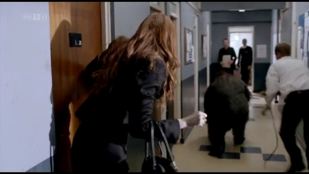 ATouchofCloth_3x01_TooClothforComfortPartOne_0018.jpg