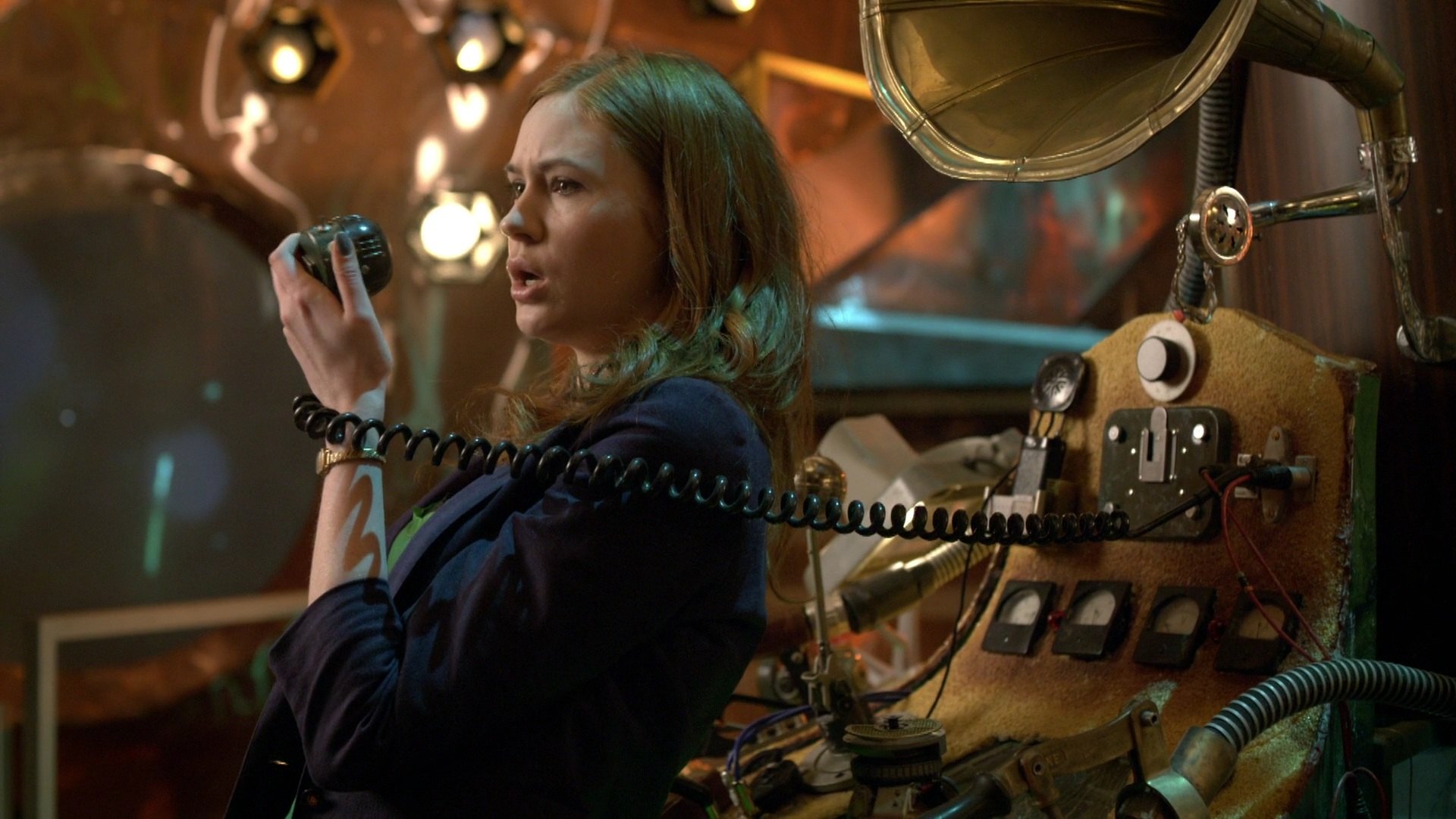 DoctorWho_5x11_TheLodger_0016.jpg