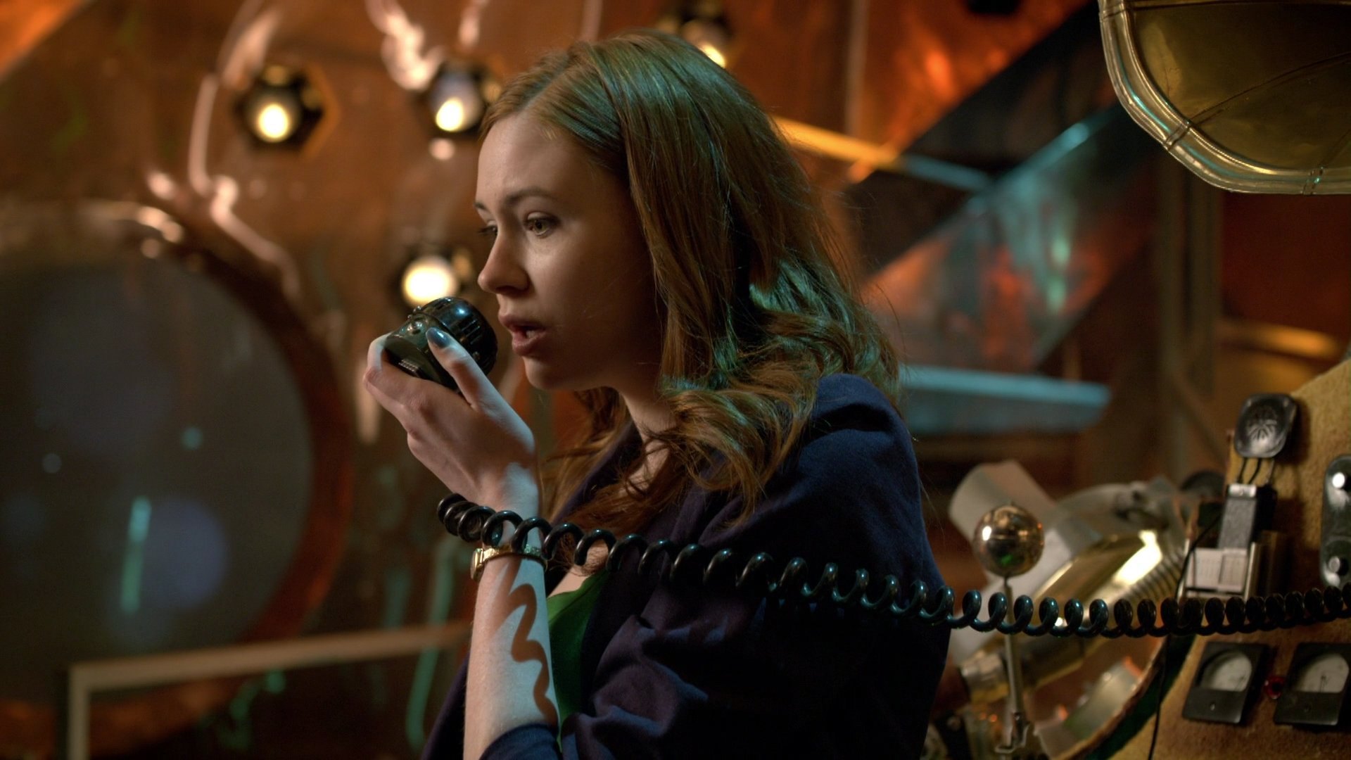 DoctorWho_5x11_TheLodger_0032.jpg