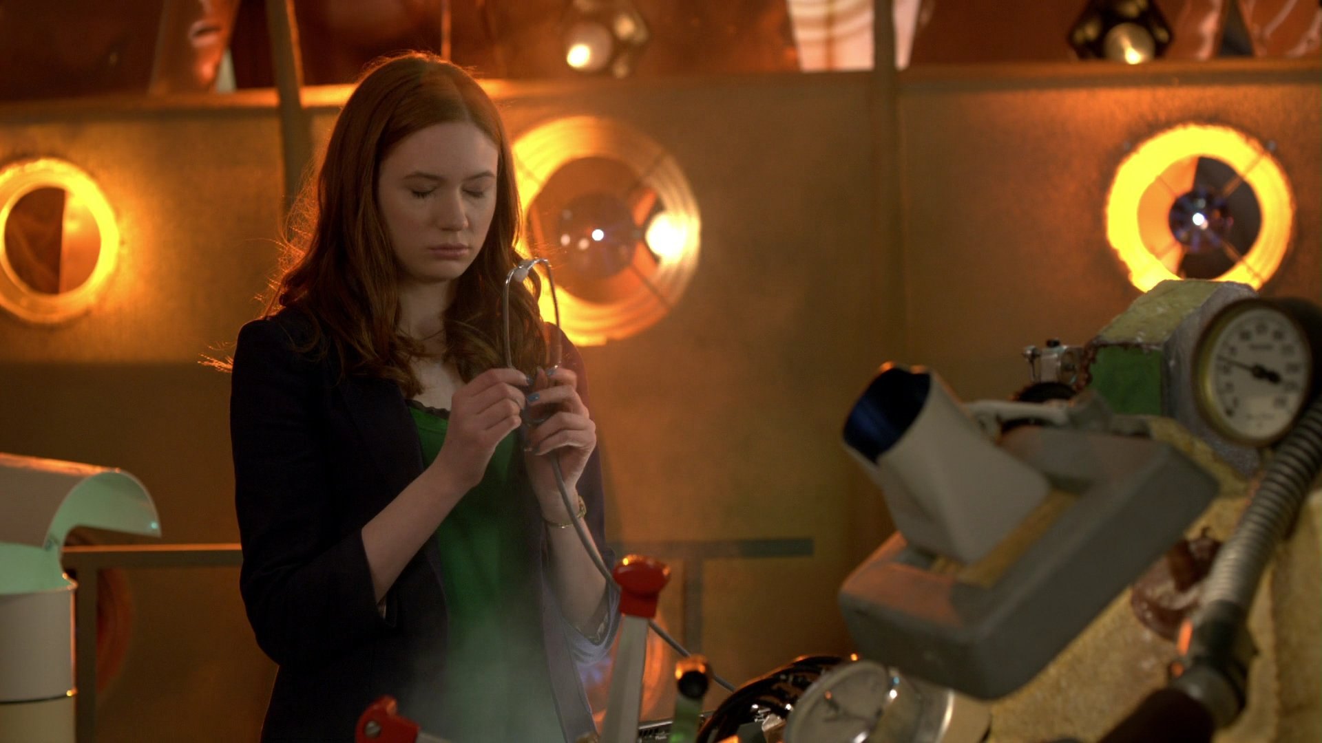 DoctorWho_5x11_TheLodger_0043.jpg