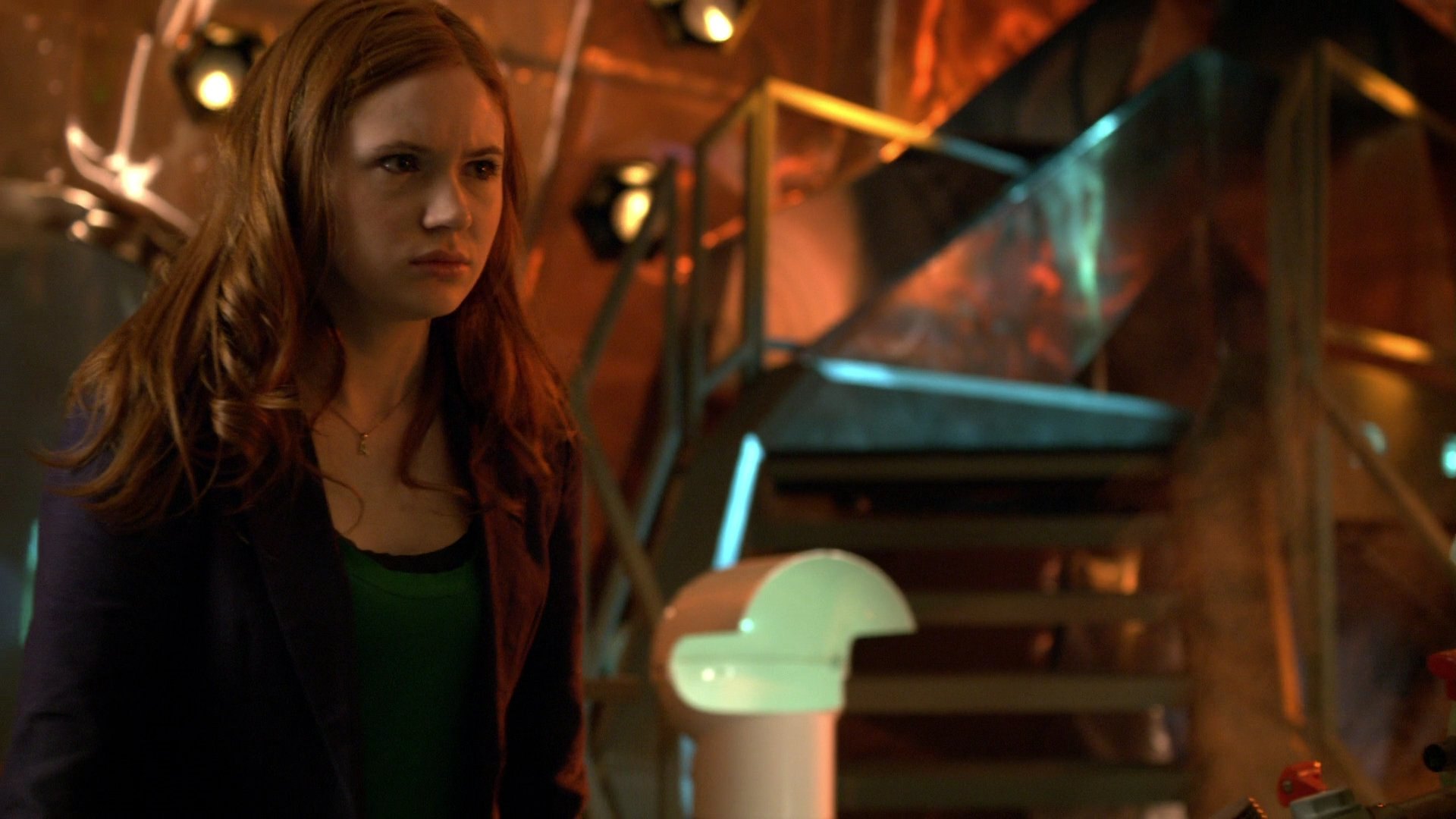 DoctorWho_5x11_TheLodger_0060.jpg