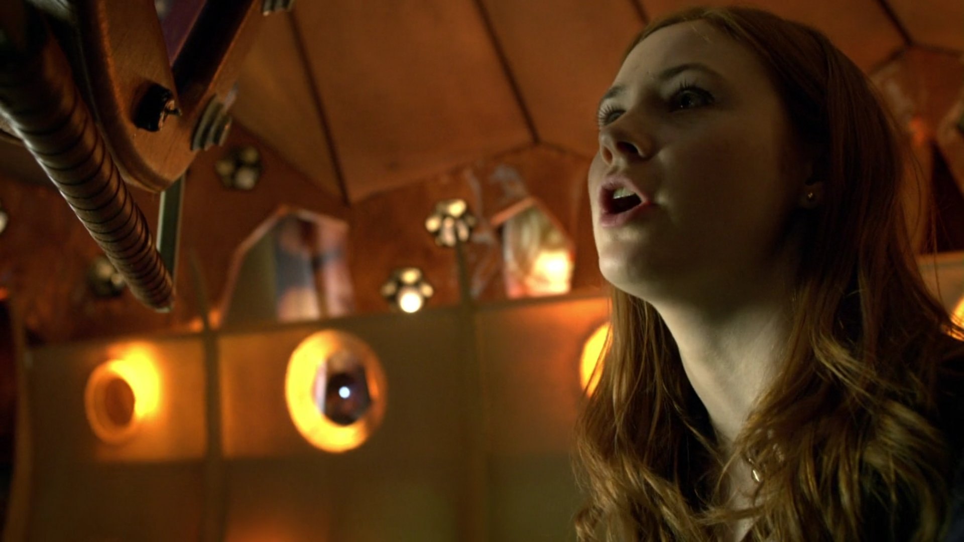 DoctorWho_5x11_TheLodger_0141.jpg