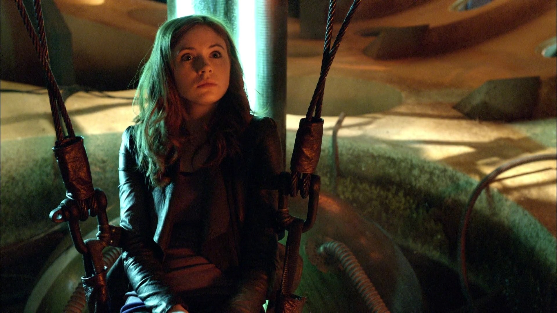 DoctorWho_5x12_ThePandoricaOpens_0005.jpg