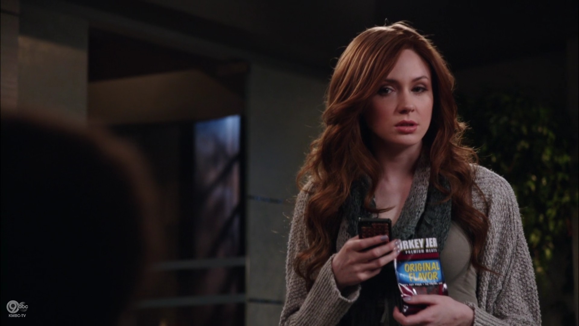 Selfie_1x01Pilot_AltEnding_0010.jpg