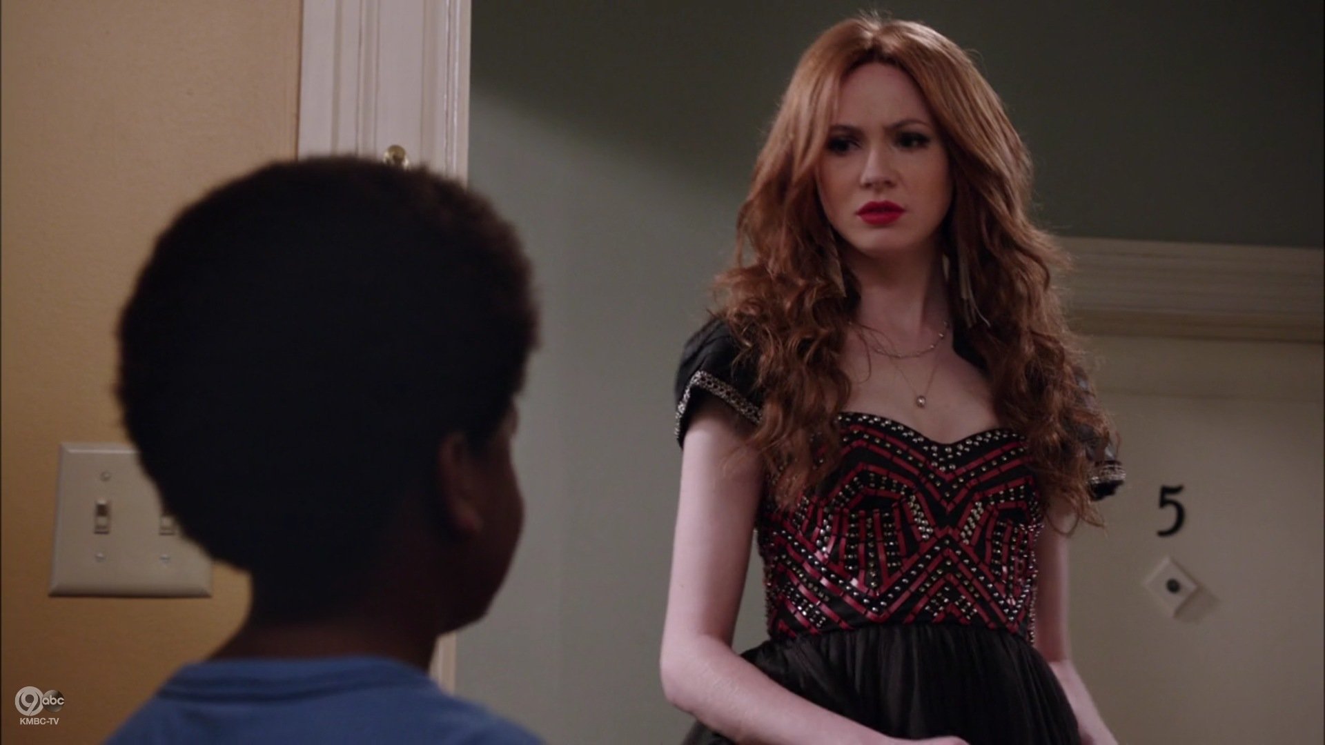 Selfie_1x04_NuggetofWisdom_0148.jpg Selfie_1x04_NuggetofWisdom_0148.jpg