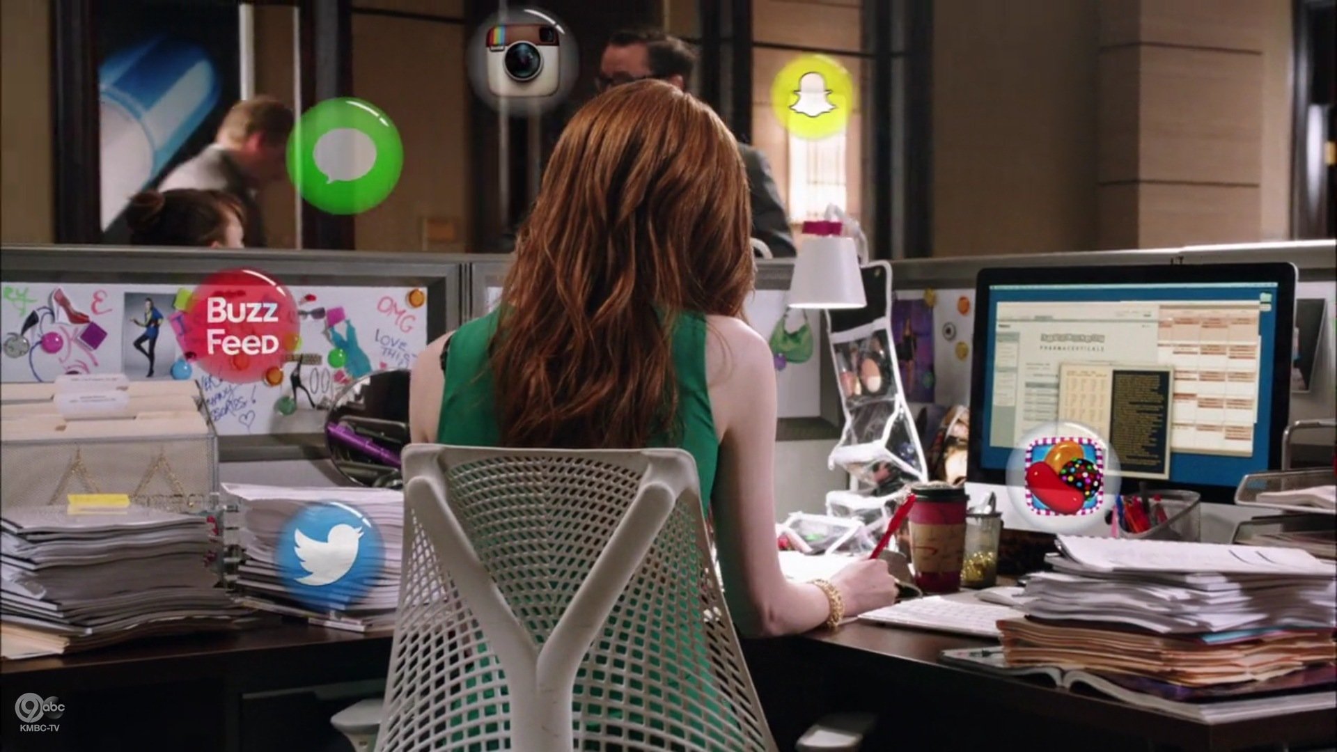 Selfie_1x06_NeverBlockCookies_0001.jpg